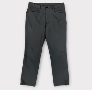 Lululemon Mission Pant II in Soot Size 36